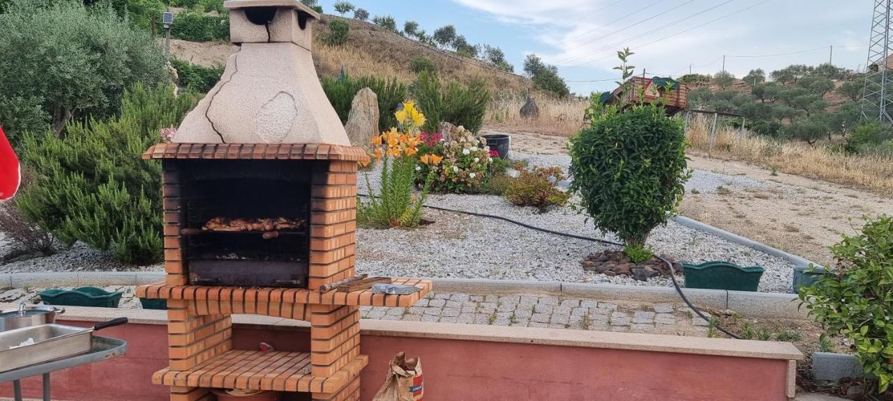 Olhares Do Douro Guest House Torre De Moncorvo Exterior photo